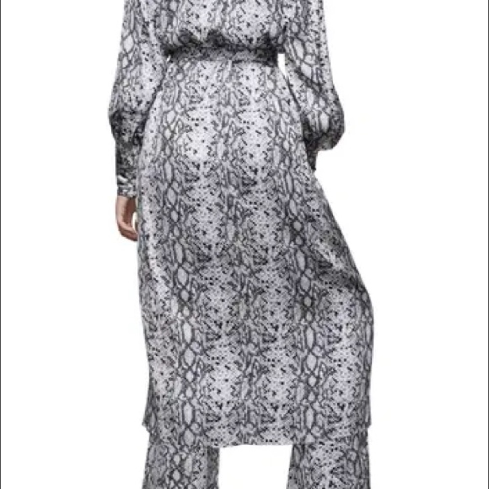 Good American Python Robe - Picture 3 of 4